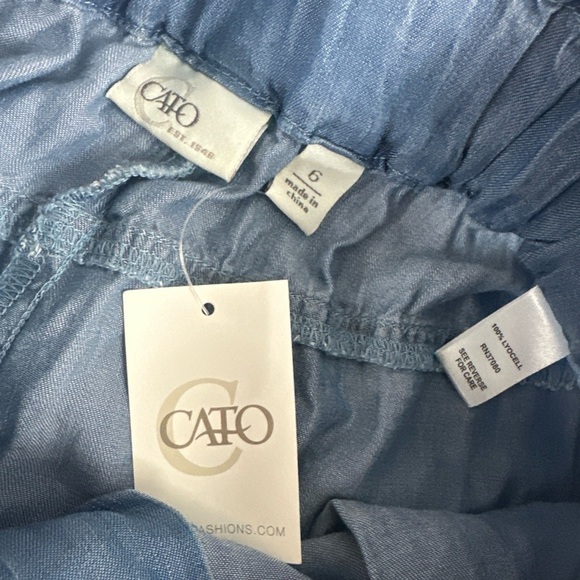 NWT Cato Scalloped Hem Blue Lyocell Shorts Women's Size 6 Elastic Waist - Picture 3 of 7